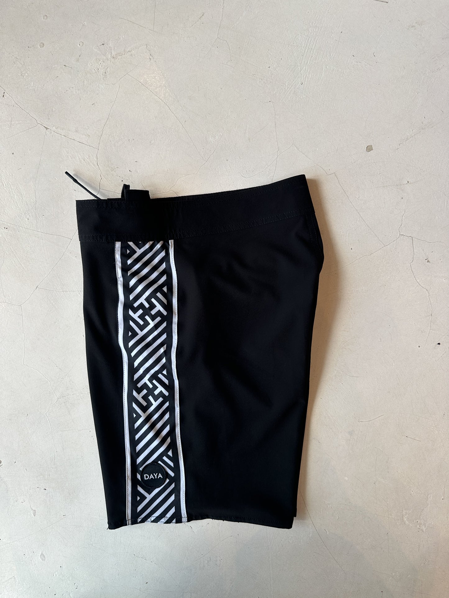 DAYA - Ukiran Boardshorts 衝浪褲